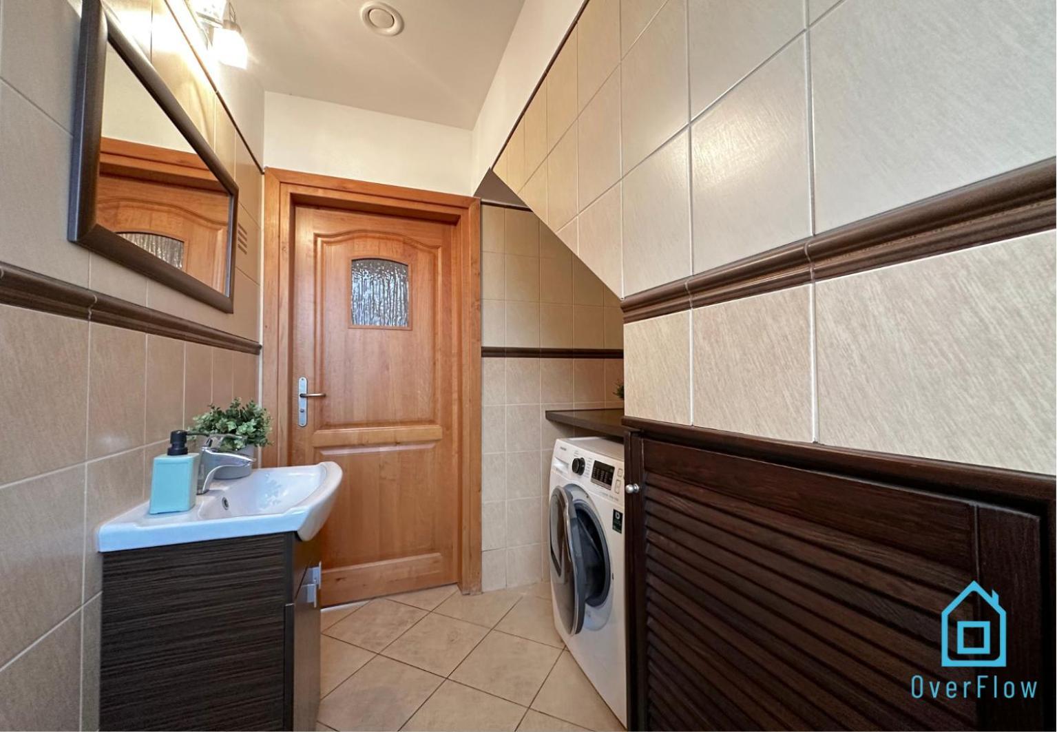Purple - Charming Place, 15 Minutes To Old Town & 5 Minutes To Seaside *